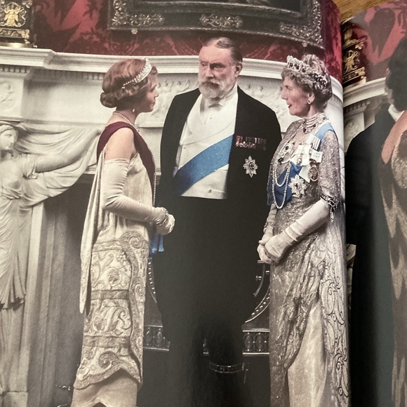 Downton Abbey Film Companion Book - Picture 9 of 16